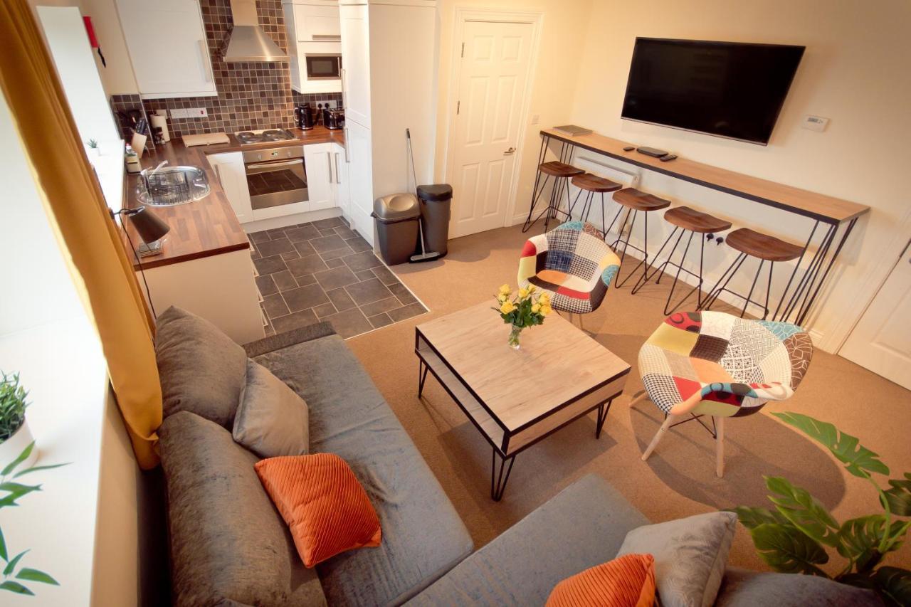 Top View 2 Bedroom Apartments Plymouth Buitenkant foto